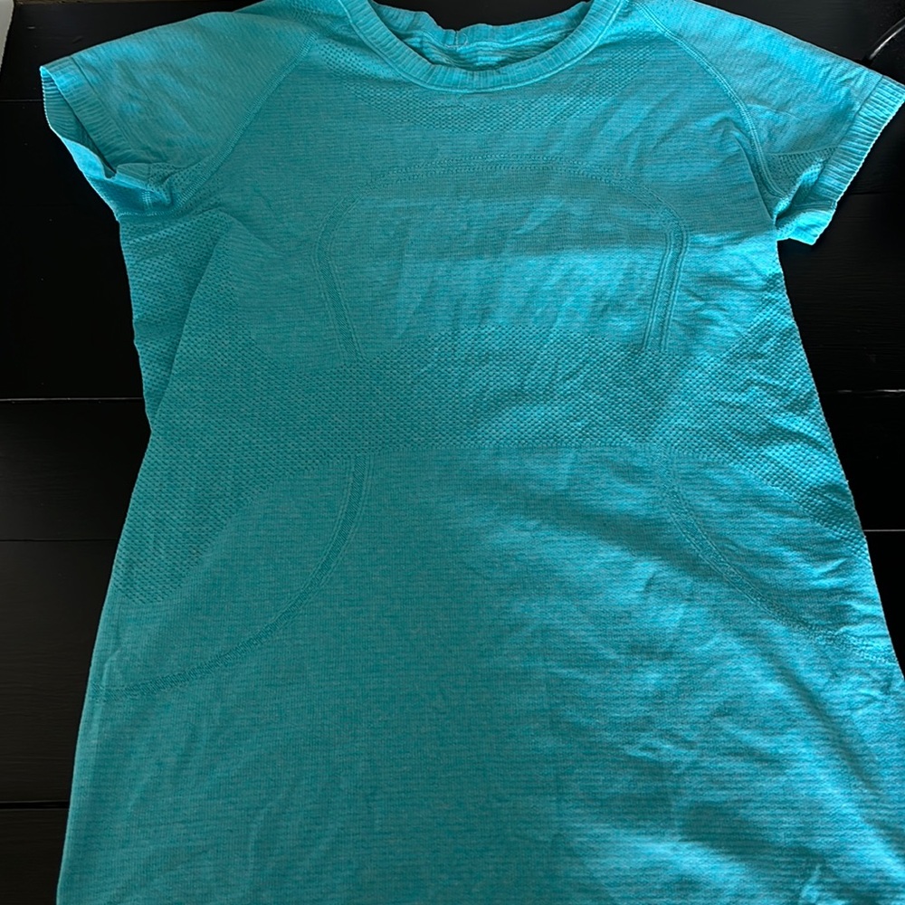 Lululemon Swiftly Tech Short Sleeve Shirt